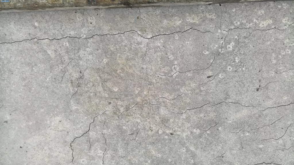 Dấu hiệu nhận biết sân thượng bị thấm nước