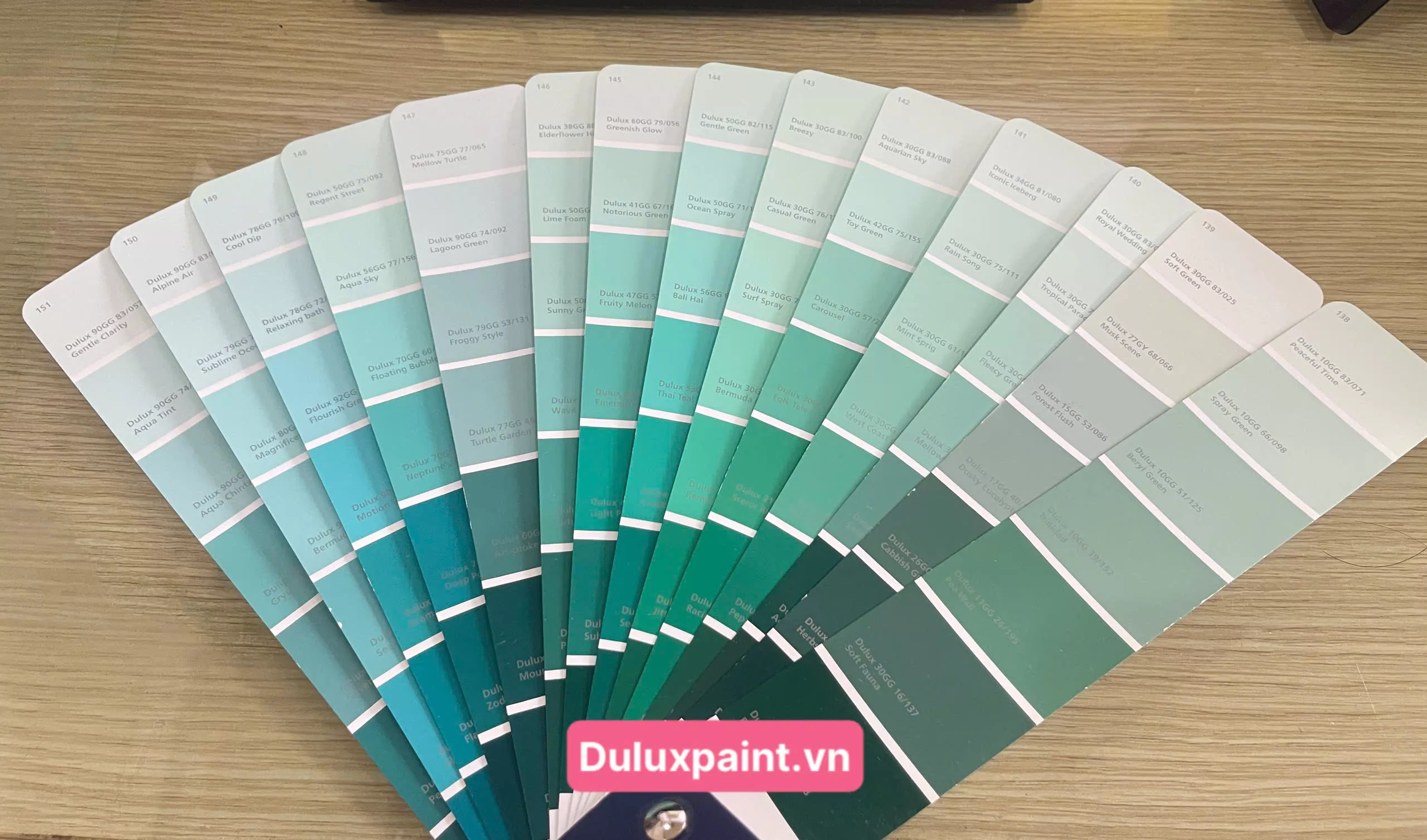 Mã màu xanh mint Dulux