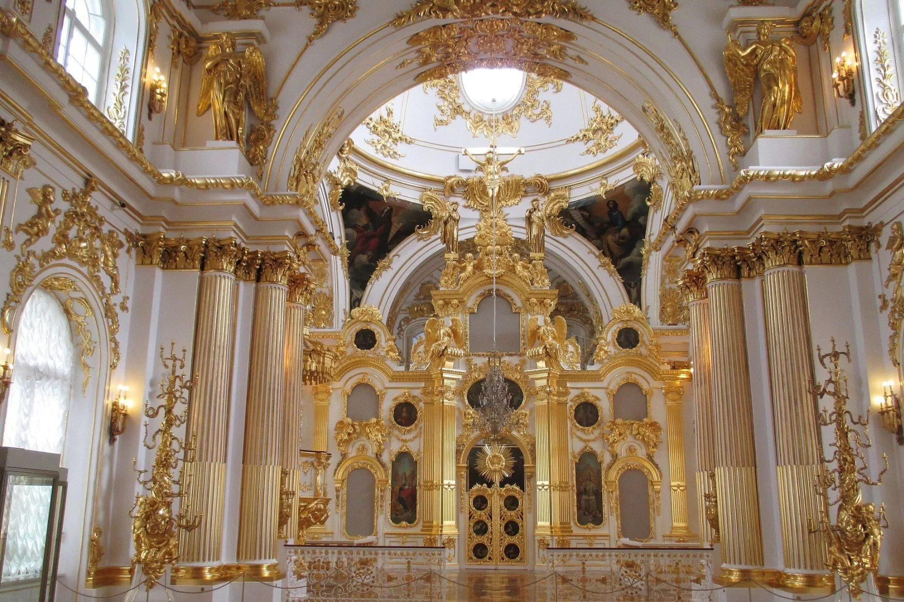 Cách chọn màu sơn nhà - Biệt thự Vàng ánh kim