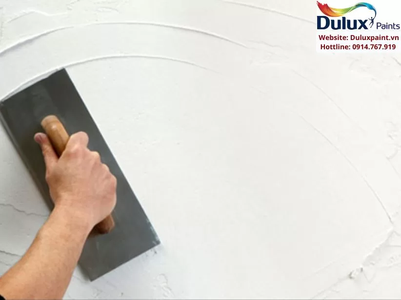 Có nên bả tường trước khi sơn không