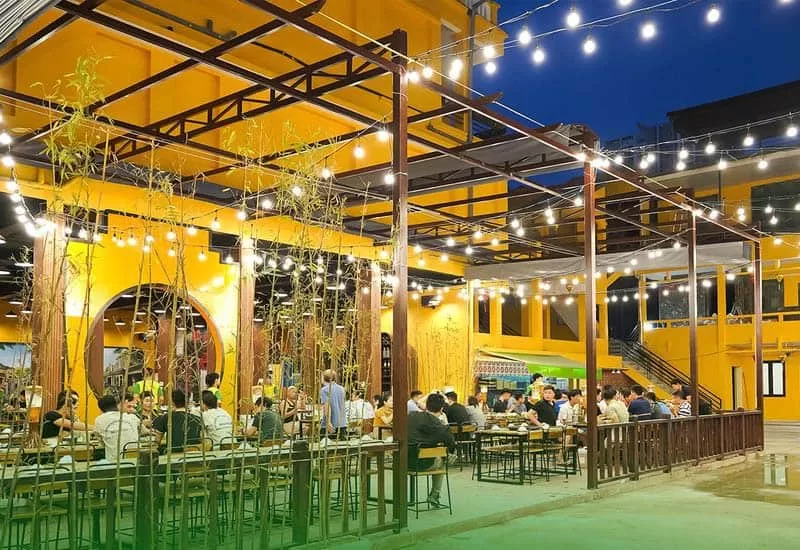 Ứng dụng của sơn nhà màu vàng Dulux trong nhà hàng